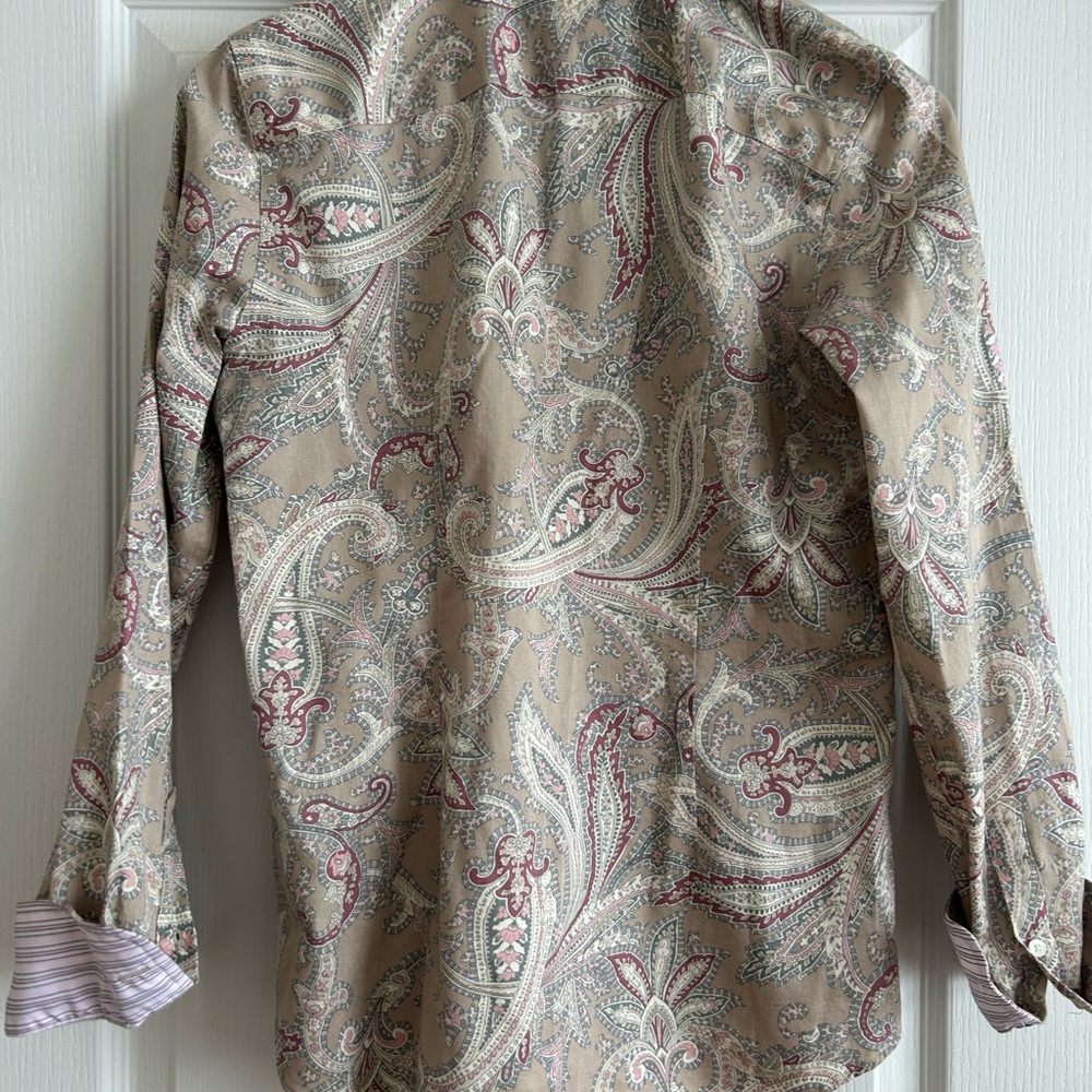 Chaps Womens No Iron Button Up Top XS Tan Pink Paisley Flip Cuff Office Classic - Picture 6 of 7